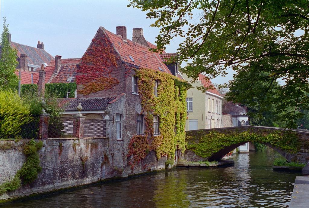 Csar Private Guesthouse Bruggy Exteriér fotografie